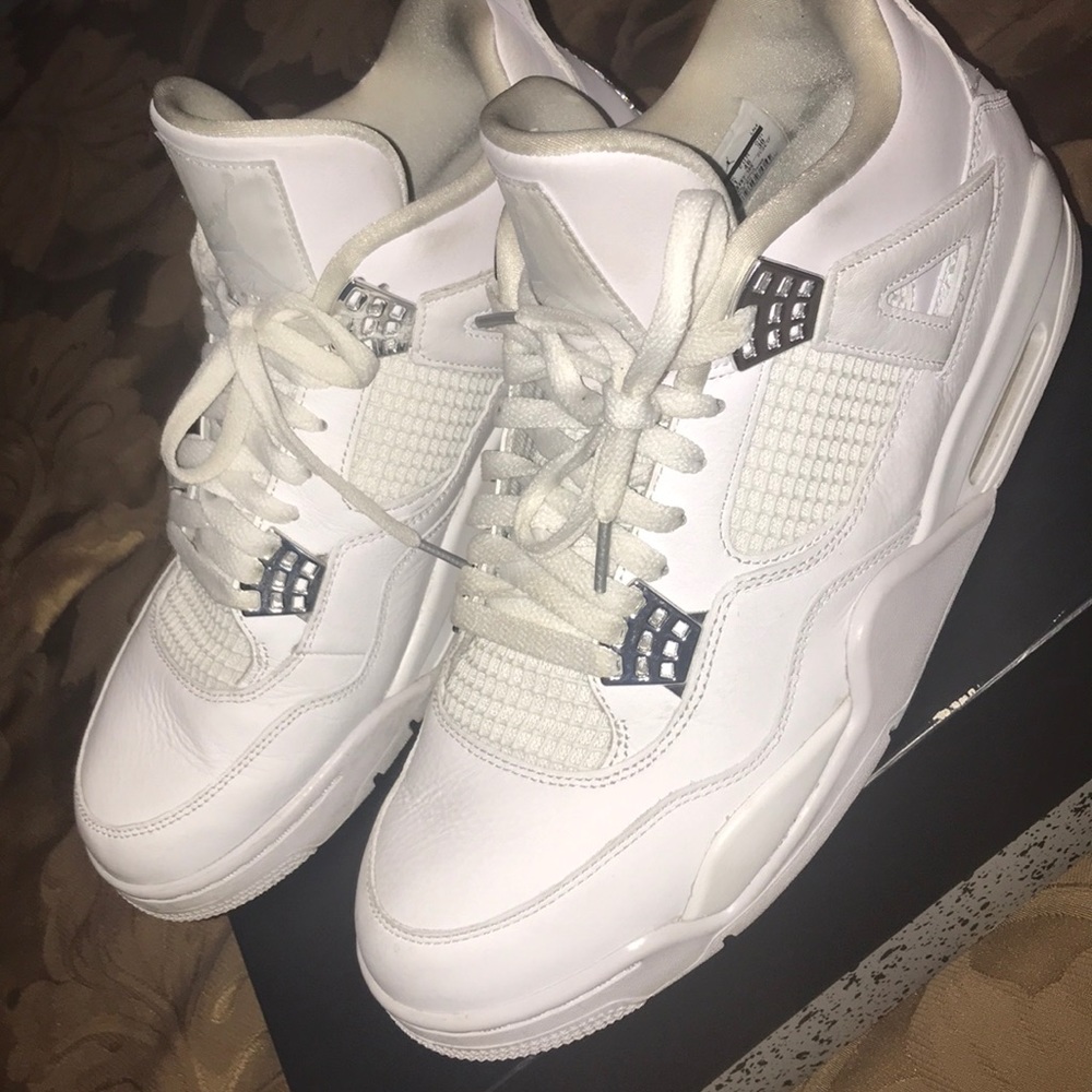 Air Jordan 4 Retro Metallique